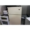 Image 2 : 3 APPLIANCES INCL MAYTAG OVEN -  FRIGIDAIR FEEZER &