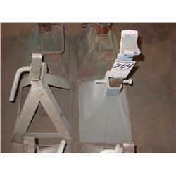 JACK STANDS (2X)