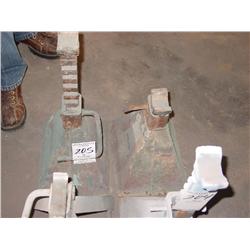JACK STANDS (2X)