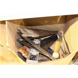 BOX OF SAWS & WOOD TOOLS