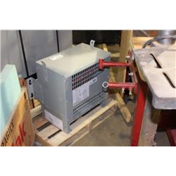 DELTA SMALL 3PH HIGH VOLTAGE TRANSFORMER