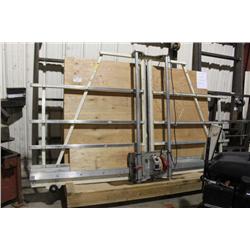 MILWAUKEE UPRIGHT PANNEL SAW