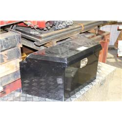 BLACK METAL TOUNGE STORAGE BOX