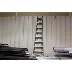 LITE ALUMINUM STEP LADDER