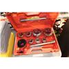 Image 1 : MULTI PIPE THREADING KIT