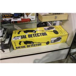 BATTERY OPERATED METAL DETECTOR