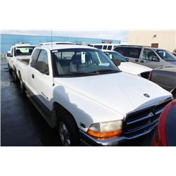 1997 WHITE DODGE DAKOTA PICK UP