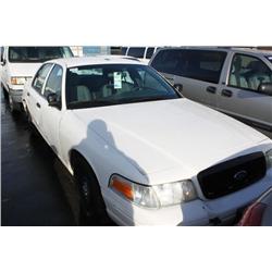 2006 WHITE FORD CROWN VICTORIA POLICE SERIES 4DR