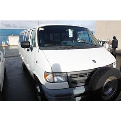 1995 WHITE DODGE RAM WAGON 3500 VAN