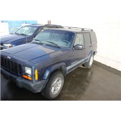 2001 BLUE JEEP CHEROKEE SUV