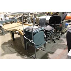 CLIENT & STACKING CHAIRS