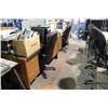 Image 1 : LOT OF DESKS & OFFICE CHAIRS