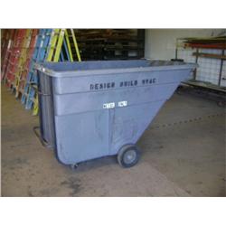 RUBBERMAID 1025 STANDARD DUTY TRASH BIN