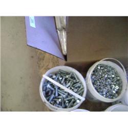 LOT OF NUTS/BOLTS