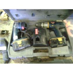 RYOBI P200 CORDLESS DRILL W/ WORK LIGHT