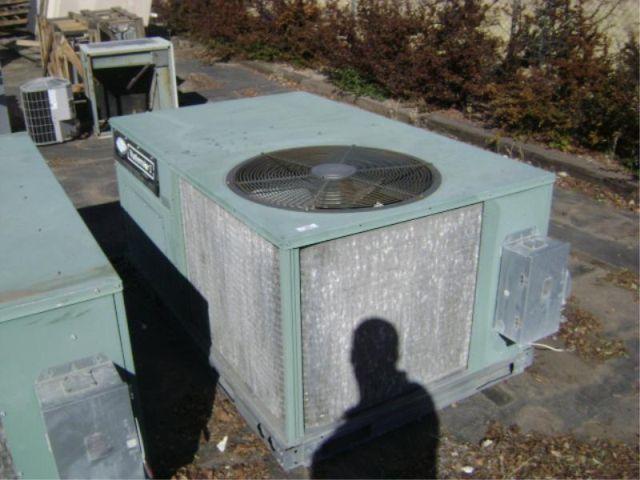 CARRIER WEATHERMAKER I A/C UNIT 48LJE006520