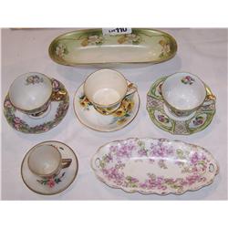 6 Piece Vintage Ceramic Lot 4 cups & saucers- 2 small serving