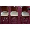 Image 1 : 3 Chairs/Barstools.