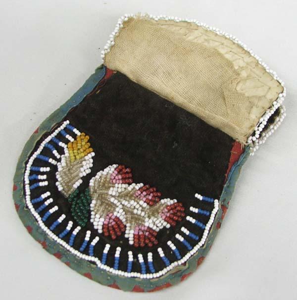 Native American Iroquois Vintage Beaded Coin Purse