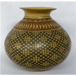 Mata Ortiz Polychrome Pot by Daniel Gonzalez