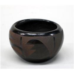 Native American Santa Clara Pot by O Sisneros