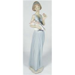 LARGE LLADRO PORCELAIN FIGURINE - MADE IN SPAIN -