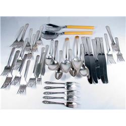 LOT VINTAGE ART DECO FLATWARE - INC. BAKELITE