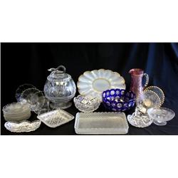 Lot of assorted glass