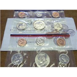 1989 US MINT SET (UNC) P/D