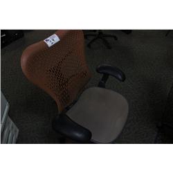 HERMAN MILLER MIRRA ERGONOMIC TASK CHAIR