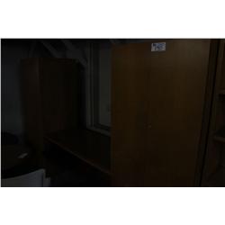 CHERRY TWO TOWER EXECUTIVE DESK W/KEYBOARD TRAY