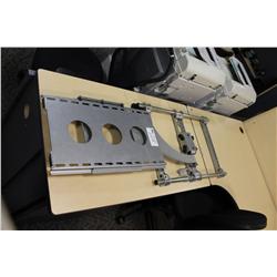 WALLMOUNT FULLY ADJUSTABLE TV RACK