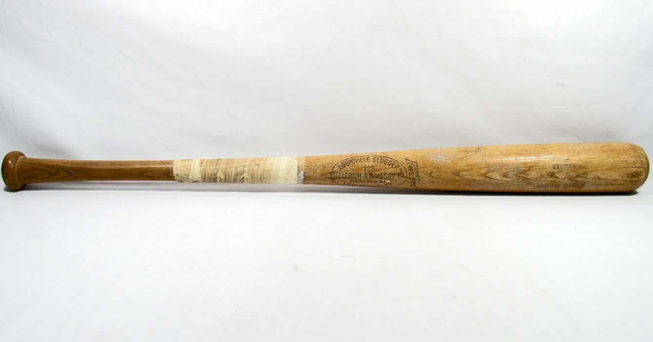 VINTAGE MICKEY MANTLE LOUISVILLE SLUGGER 180 BAT