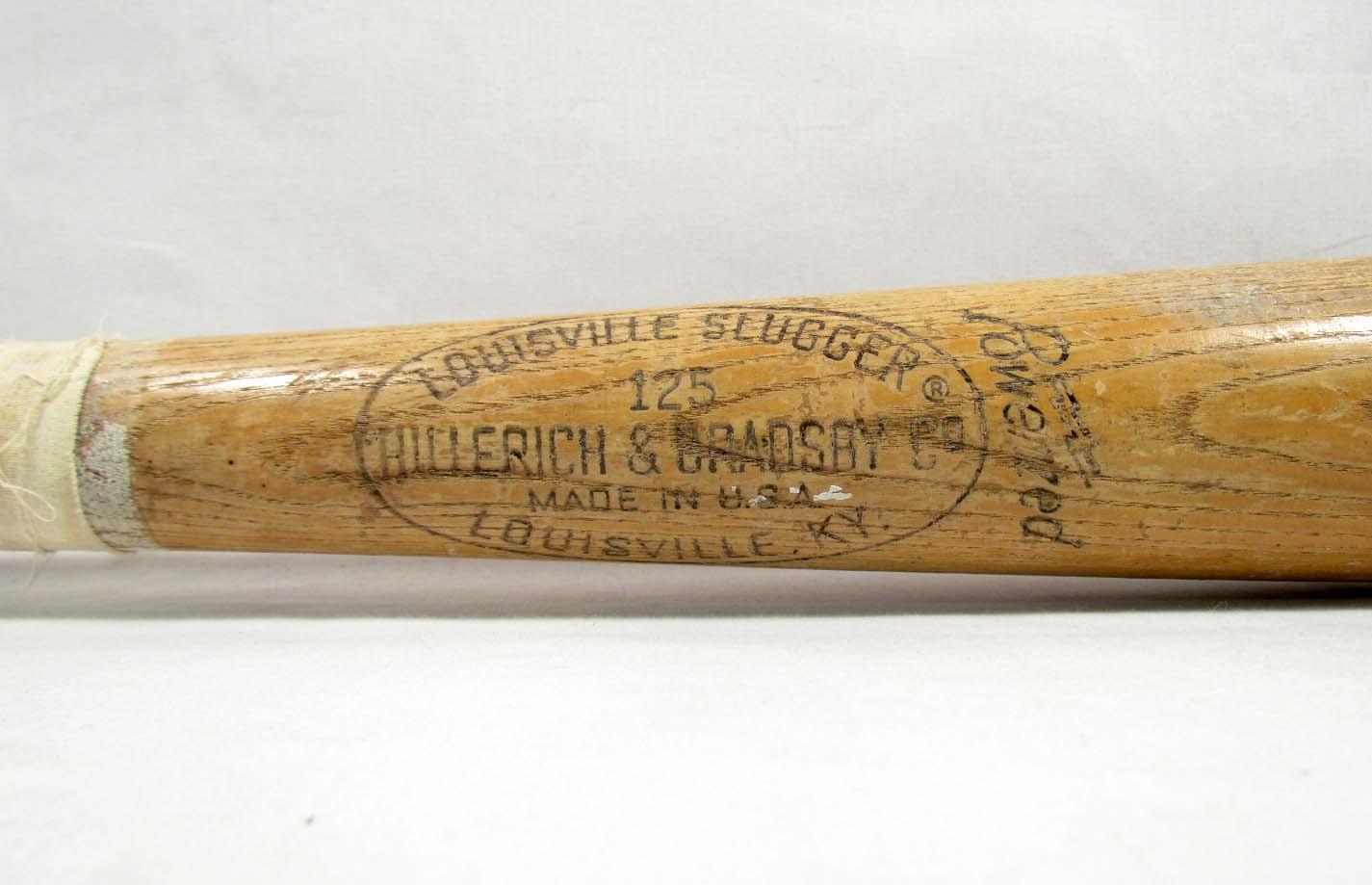 VINTAGE MICKEY MANTLE LOUISVILLE SLUGGER 180 BAT