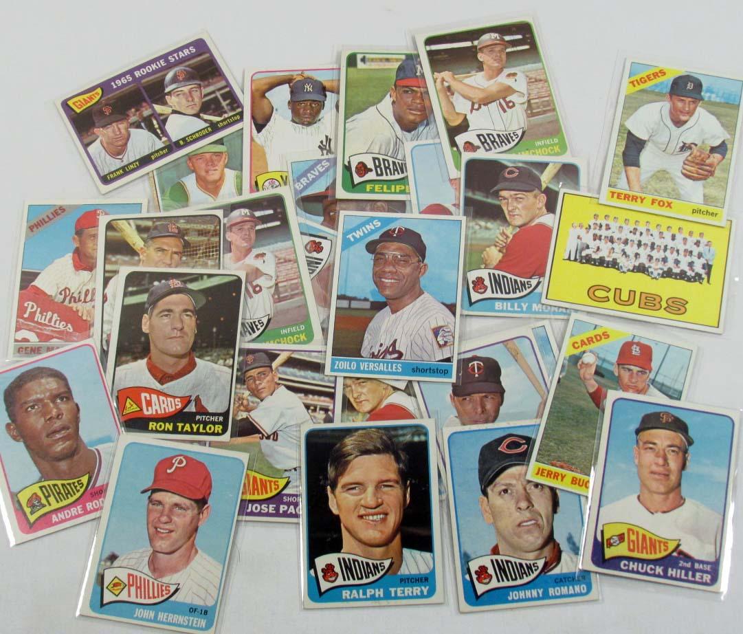 LOT OF 30 1960'S TOPPS BASEBALL CARDS UNSEARCHED