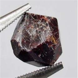 50 CT. NATURAL GARNET CRYSTAL