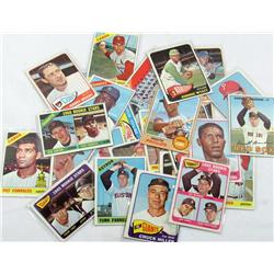 LOT OF 30 1960'S TOPPS BASEBALL CARDS - UNSEARCHED