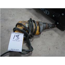 DEWALT SCREW GUN