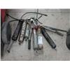 Image 1 : GREASE GUNS (X6)