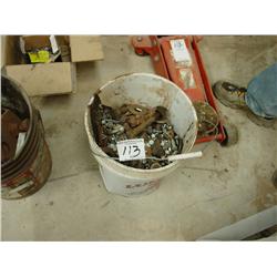 BOLTS & SCREWS (X1) BUCKET