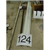 Image 1 : SLEDGE & LIGHT FIXTURE