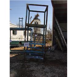 FORKLIFT OR CRANE DOUBLE DECK MAN BASKET