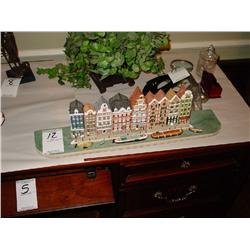 DE ATELIERS EN WERKPLAATSEN VAN JOHN HINE EUROPEAN HOME COLLECTORS SET HANDCRAFTED IN CLAY IN EUROPE