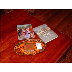 BOOKS, TRAY & HOLDER (1X)