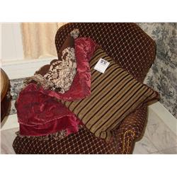CHENILLE, DECORATIVE THROW & PILLOW