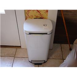 FOOT OPERATED TRASH CAN