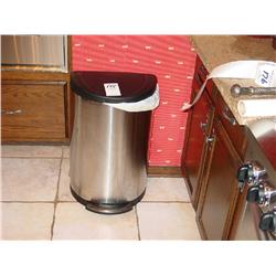 S/S TRASH CAN