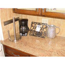 PINEAPPLE PITCHER, HOWEL HOLDER, BOOK HOLDER & COFFEE MAKER (4X)