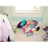 Image 3 : ASSORTED GIRLS CLOTHES, SHOES, PURSES, AND BAGS AND HATS