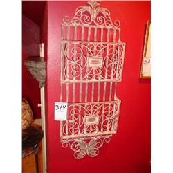 HOLDER & WALL SHELF (2X)